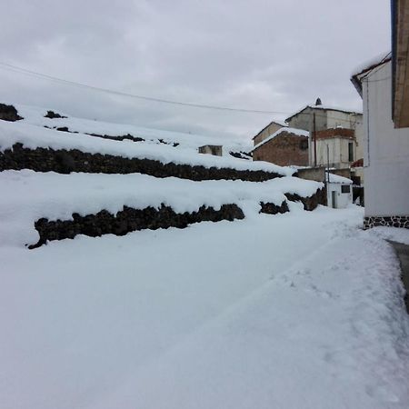 فيلا Alcoba Con Patio Del Siglo XIX Villanueva de Viver المظهر الخارجي الصورة